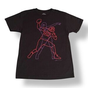 TNT Neon Lights Travis Kelce & Taylor Swift GVArtwork Shirt – Medium